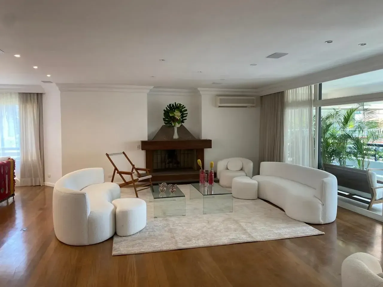 Imóvel para aluguel possui 285 metros quadrados com 3 quartos em Chácara Itaim - São Paulo - SP